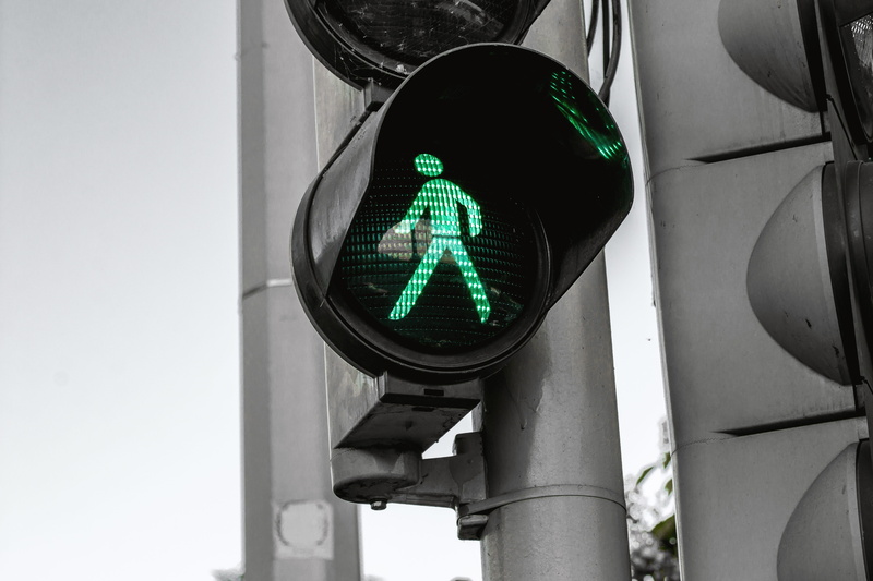 modern, street, communication, green, walk, 4K, traffic light, light, move, crosswalk, travel, road sign, lamp, green light, guidance, technology, vehicle