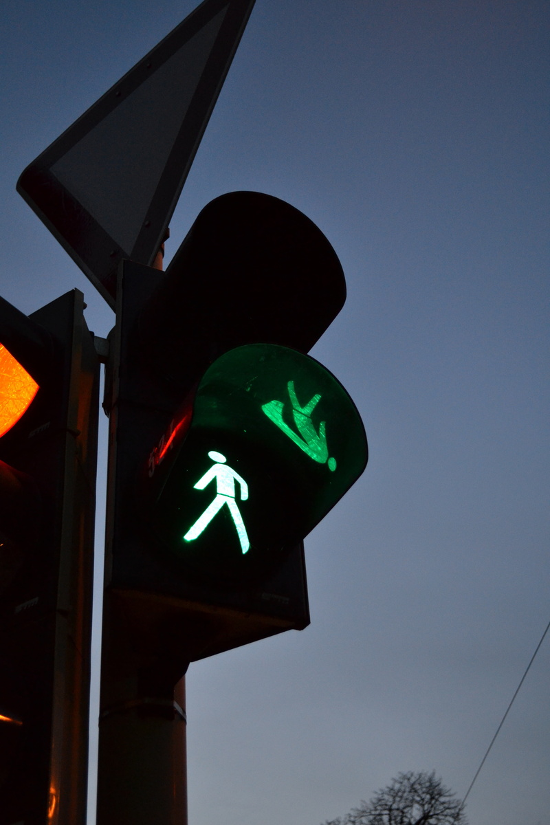 nature, road, communication, sign, red, 4K, stoplight, road signal, crossing sign, no people, guidance, symbol, outdoors, directional sign, lighting equipment