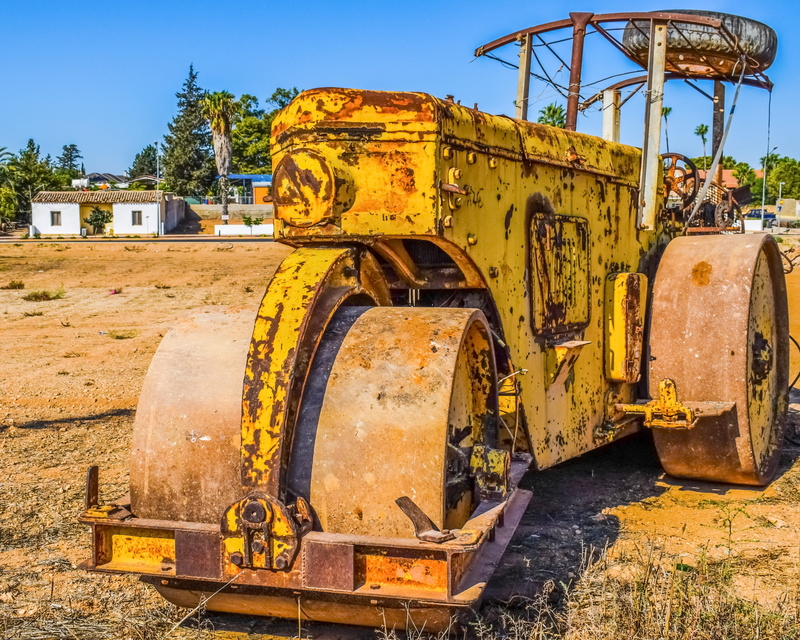 transportation, day, road roller, rusty, nature, construction industry, 4K, abandoned, industrial equipment, outdoors, deterioration, sunlight, land vehicle