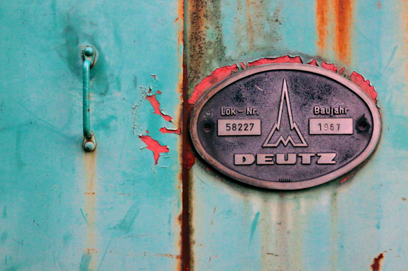 wreck, lock, stainless, security, blue, closed, western script, no people, magirus deutz, locomotive, text, transport, turned off, turquoise colored, rusty