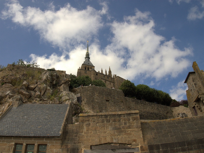 beach, fortress wall, built structure, coast, cloud - sky, low angle view, 4K, place of worship, abbey, france, water, religion, history, sand, monastery