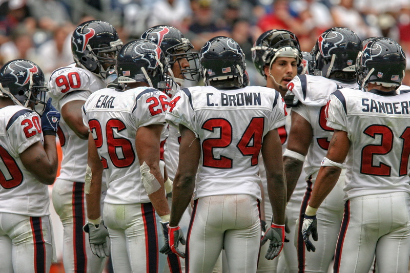 huddle, text, jersey, focus on foreground, player, people, white, 2K, pros, c, s, athletes, day, professional, white color, team mates, adult, american football - sport