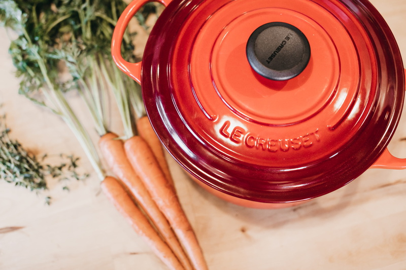 bottle, no people, carrot, tin, freshness, still life, soup bowl, 4K, container, can, red, jar, glass - material, wellbeing, appliance, close-up, bowl