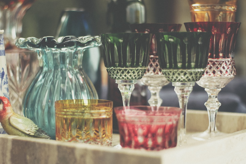 shaker, transparent, goblet, beverage, animal, food and drink, indoors, close-up, 4K, container, food, bottle, pub, household equipment, wine glass, freshness