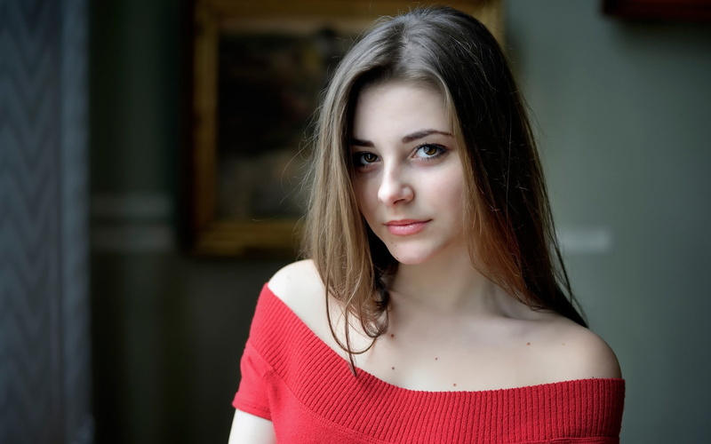 headshot, long hair, young adult, beautiful woman, teenager, focus on foreground, standing, portrait, beauty, dana kareglazaya dana model brunette women looking at viewer