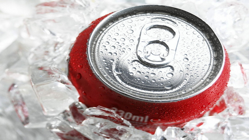 food and drink, drink can, beer, indoors, cold drink, Ice, 1080P, Drink, refreshment, drinking, soda, no people, tonic water, beer - alcohol, alcohol