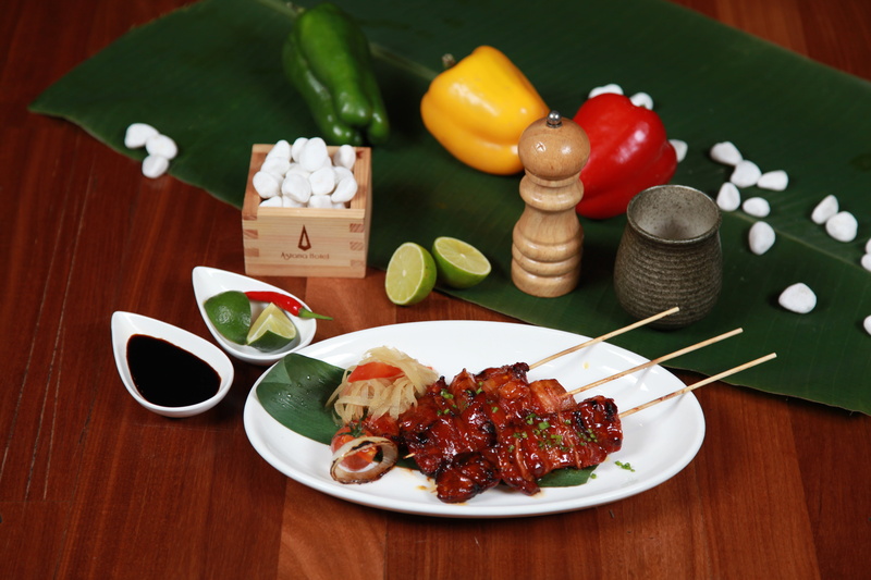 chopsticks, 5K, sour, green, fruit, vegetable, tomato, spice, white, chicken, skewer, sweet, wood - material, gourmet, pork barbecue, tasty, pepper, no people