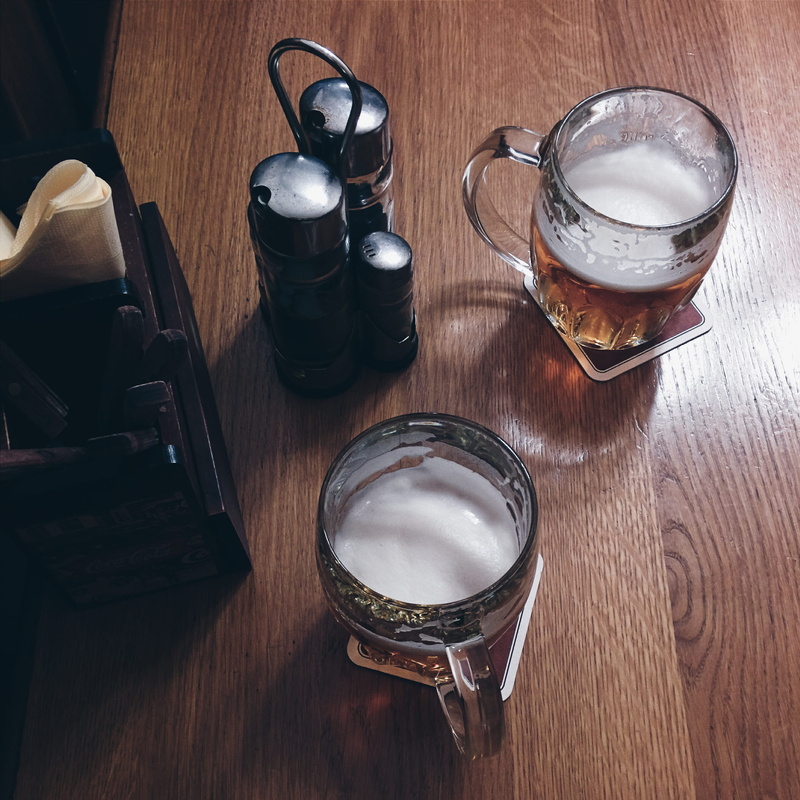 indoors, table, freshness, wood, alcohol, food and drink, high angle view, Beer, glass - material, wood - Material, glass, drink, brown, 1080P, beer - alcohol