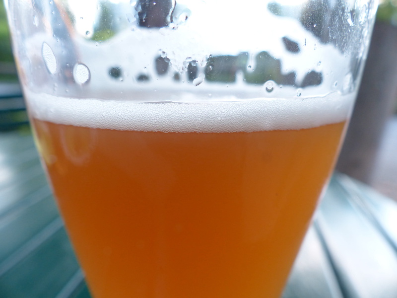 unfiltered, yeast, thirst quencher, beer garden, yeast beer, close-up, beer foam, beer, wheat, indoors, glass, wet, food and drink, 4K, half, Wheat Beer