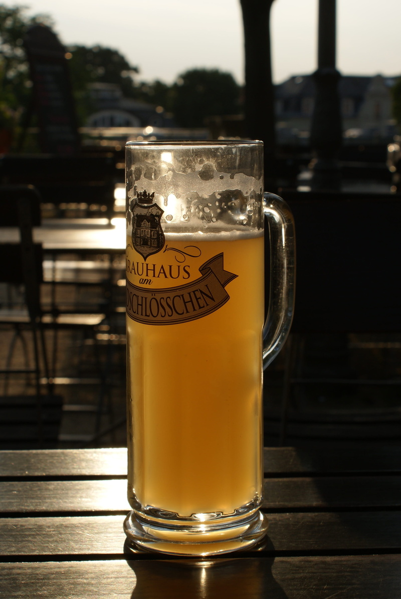 freshness, refreshment, no people, 4K, table, wheat beer, beer, western script, gastronomy, close-up, beer garden, text, outdoors, drinking glass, glass