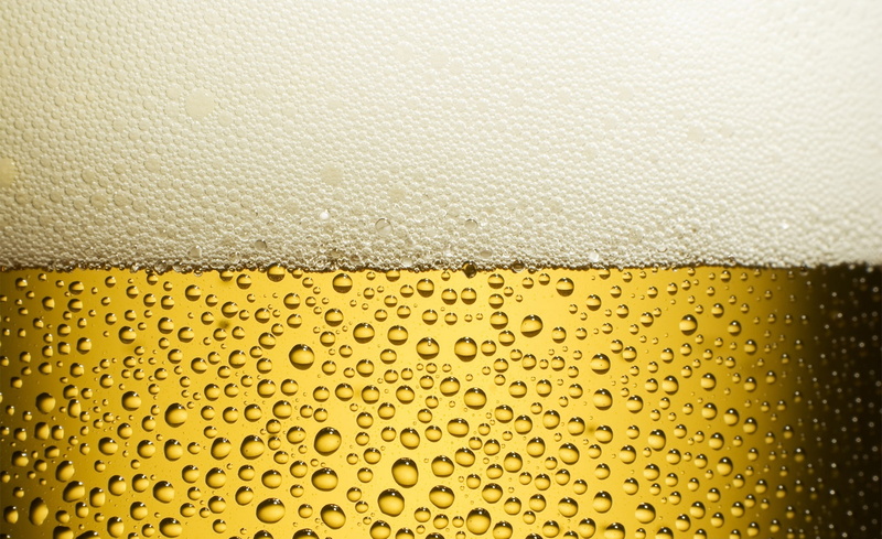 frothy drink, drink, backgrounds, drinking glass, Foam, close-up, bubble, lager, Background, alcohol, condensation, refreshment, yellow, Drops, cold temperature