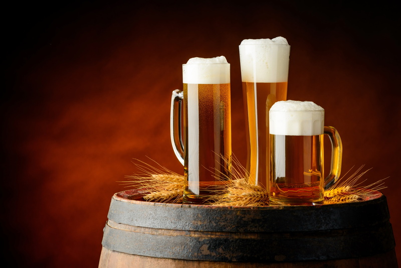 gold colored, still life, brown, alcohol, drink, container, frothy drink, 4K, glass, wood - material, refreshment, lager, metal, beer, pint glass, beer - alcohol