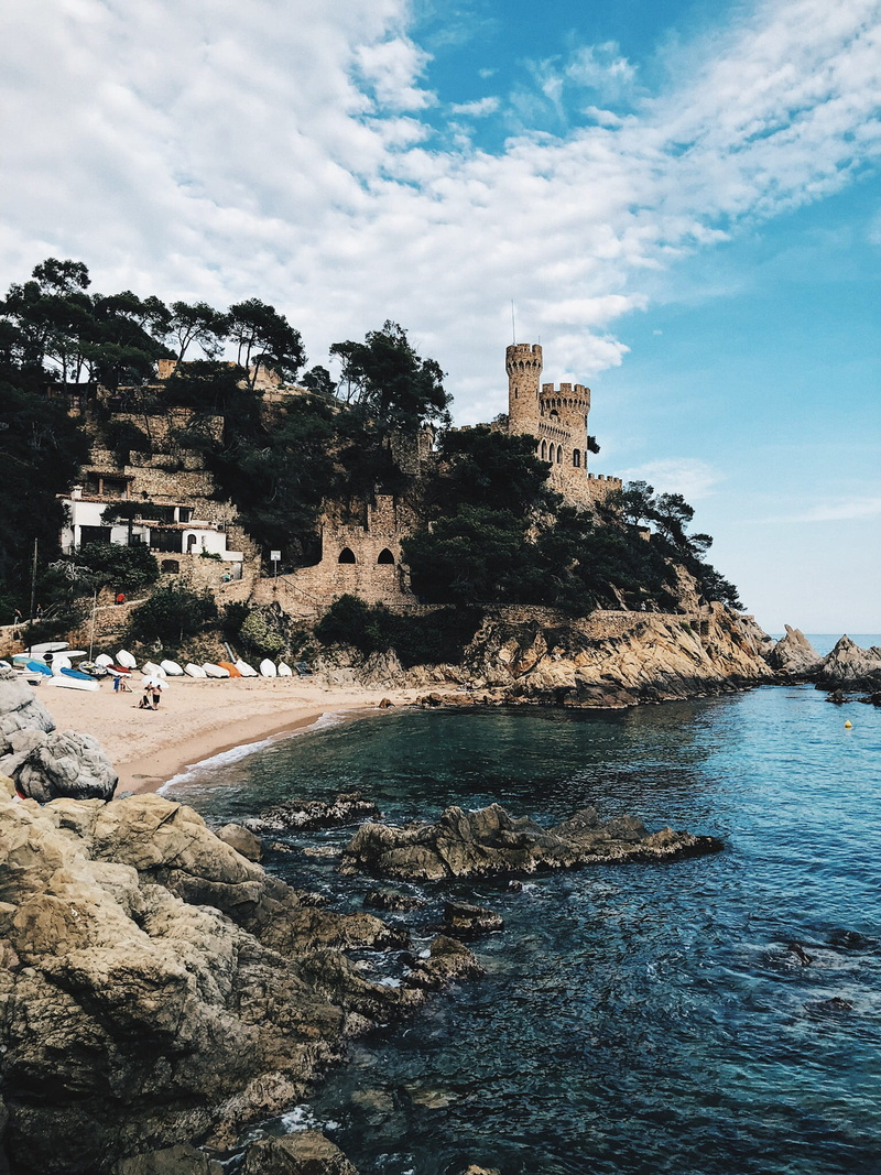 history, beauty in nature, nature, building, solid, lloret de mar, 1080P, water, land, beach, built structure, architecture, rock, summer, rock - object