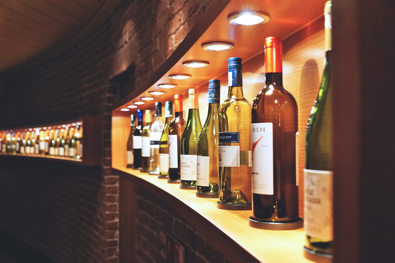 business, food and Drink, arrangement, shelf, food and drink industry, wine bottle, bar - drink establishment, alcohol, choice, in a row, still life, red wine