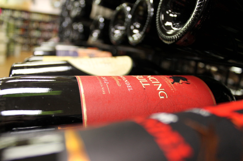 focus on foreground, alcohol, Wine, liquor, close-up, old, text, shelf, indoors, Store, abundance, communication, selective focus, choice, arrangement
