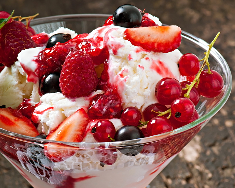 clear, snack, close-up, frozen food, refreshment, sweet Food, glass, wellbeing, red, 4K, freshness, meal, frozen, red currant, Sweets, Raspberry, dessert