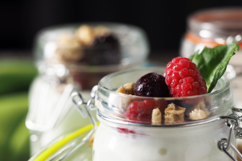 glass - material, healthy eating, food and Drink, temptation, wellbeing, household equipment, 4K, close-up, desserts, fruit, strawberry, freshness, food