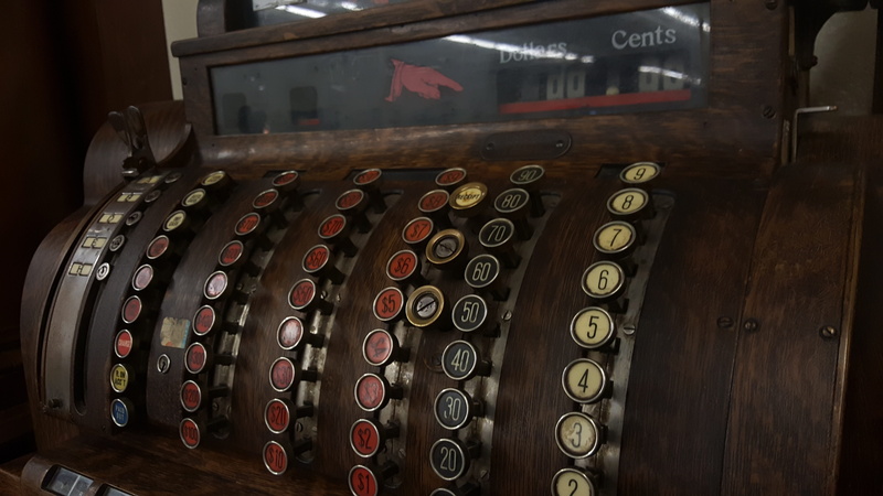 number, no people, cash, machinery, finance, cash register, glass - material, 5K, table, close-up, aged, in a row, metal, business, architecture, typewriter
