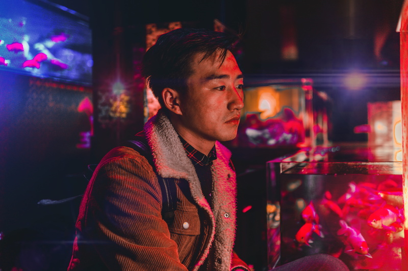club, mid adult men, worker, furniture, night life, warm clothing, waist up, musical instrument, nightlife, lifestyles, real people, 5K, leisure activity