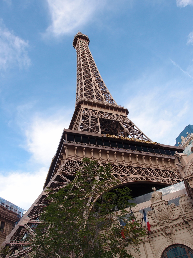 history, entertainment, gaming, attraction, eiffel, architecture, Vegas, travel destinations, Casino, city, sky, no people, hotel, built structure, low angle view