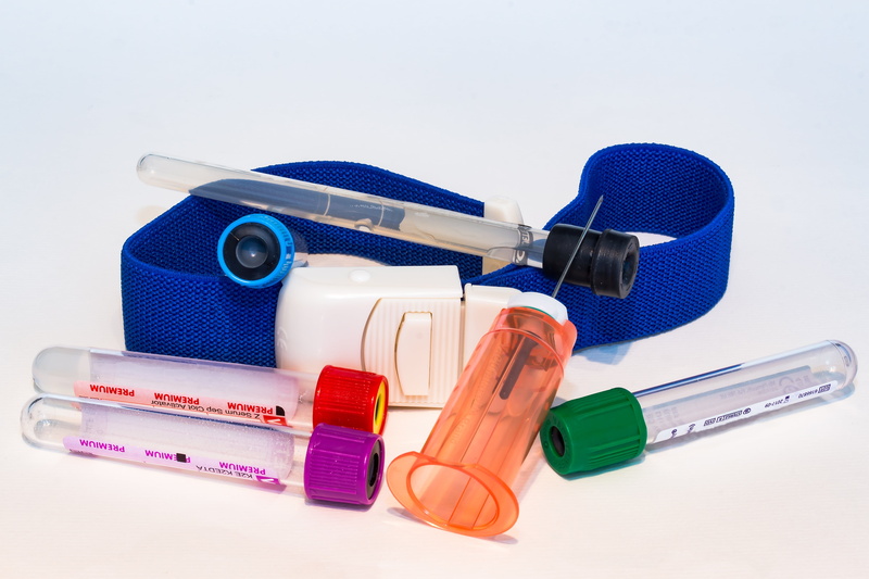 container, vacuum blood collection tube, blue, close-up, blood, bottle, beauty product, medical, syringe, sterile, laboratory, multi colored, white background