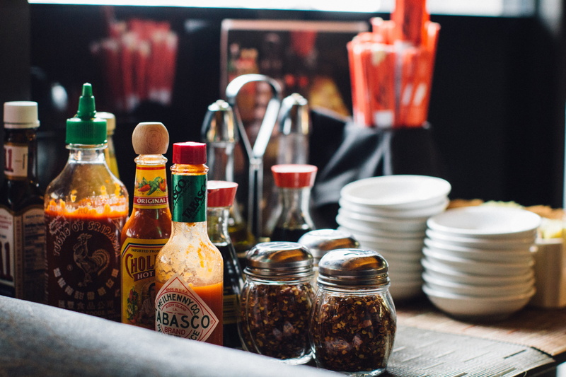 sauce, choice, hot sauce, indoors, tabasco, cuisine, wellbeing, a1, portland, united states, plates, chopsticks, still life, 4K, se portland, chop sticks