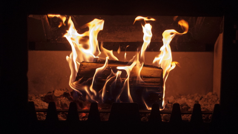 holiday season, environment, no people, heat - temperature, christmas, flame, nature, wood - material, motion, glowing, 4K, lifestyle, inferno, 4k, uhd