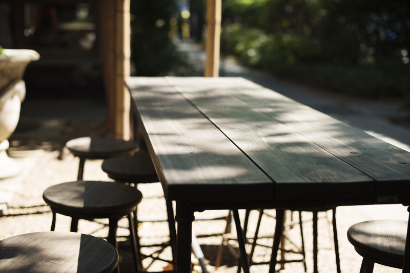 nature, coffee shop, cafe, architecture, chairs, 5K, outdoors, brown, dining, focus on foreground, style, design, tree, shadow, close-up, sunlight, seat