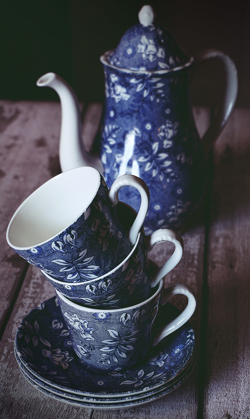 floral, tray, teacup, 5K, floral pattern, food and drink, ceramic, jug, pitcher - jug, pot, blue, traditional, ceramics, indoors, teapot, cup, tea, pattern