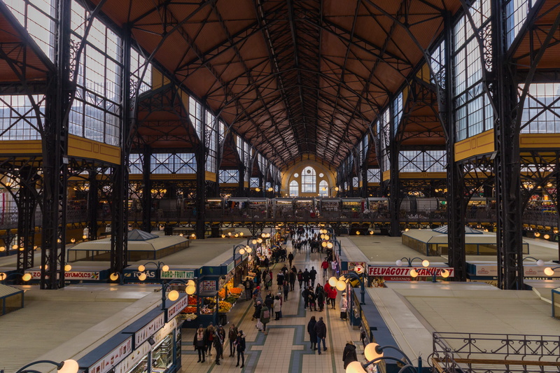 vehicle, crowd, women, airport terminal, human, architectural column, mode of transportation, pedestrian, modern, person, incidental people, interior design