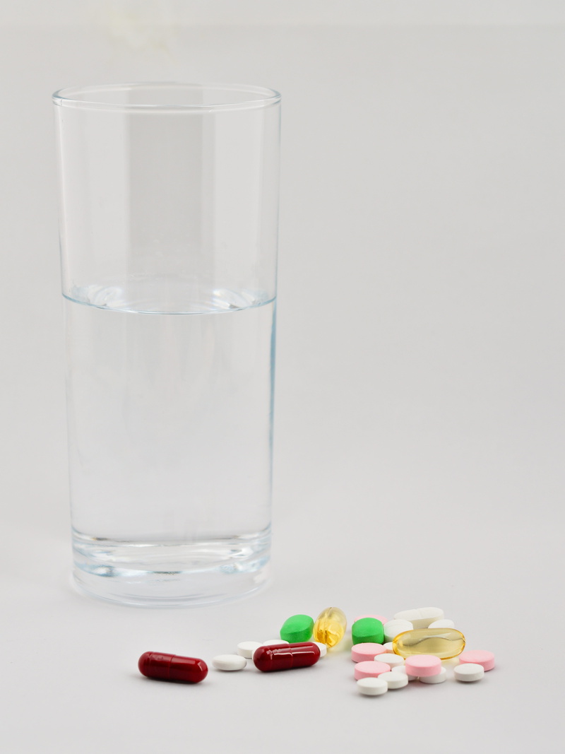drinking glass, Stress, drinking water, vitamin, food and drink, prescription Medicine, no people, variation, hope, dose, despair, studio shot, Drug, highball