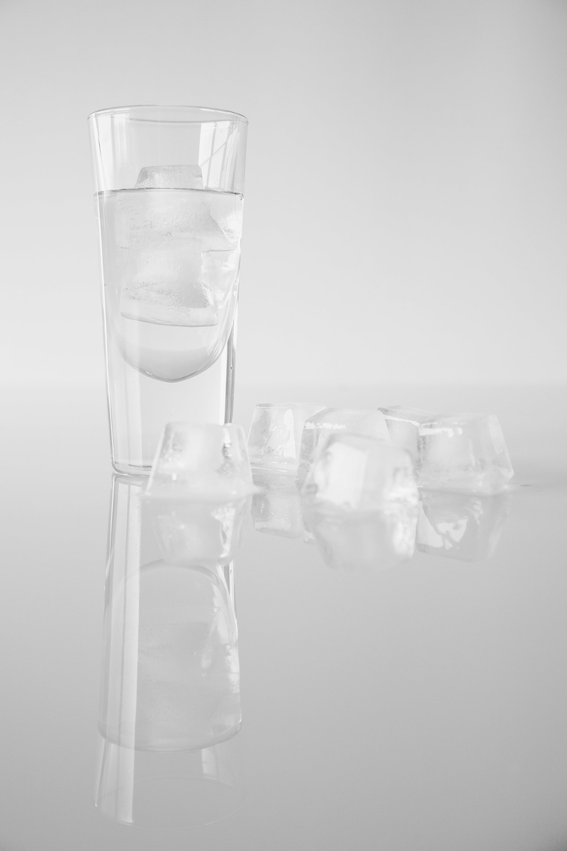 drink, highball, transparent, cocktail glass, indoors, close-up, refreshment, food and drink, studio shot, high percentage, table, reflection, no people