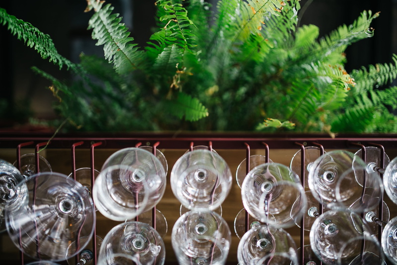 glass - material, food and drink, restaurant, growth, bunch, transparent, glass, metal, day, container, 4K, green color, nature, no people, industry, aluminum