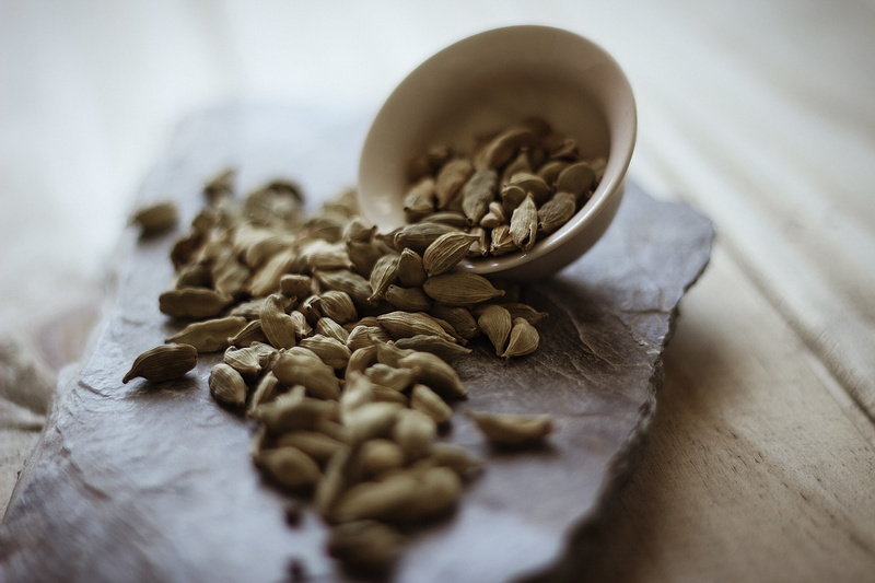 culinary, Gastronomy, seed, healthy lifestyle, Cardamom, 5K, wellbeing, seeds, selective, flavor, dry, raw food, wood - material, photography, eat, preparation