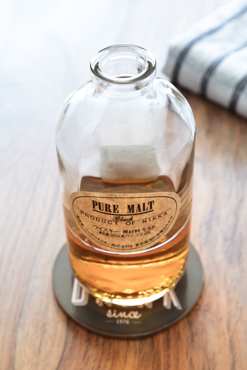 transparent, indoors, text, japan, food, black, whisky, 8K, no people, healthcare and medicine, still life, wood - material, focus on foreground, glass - material