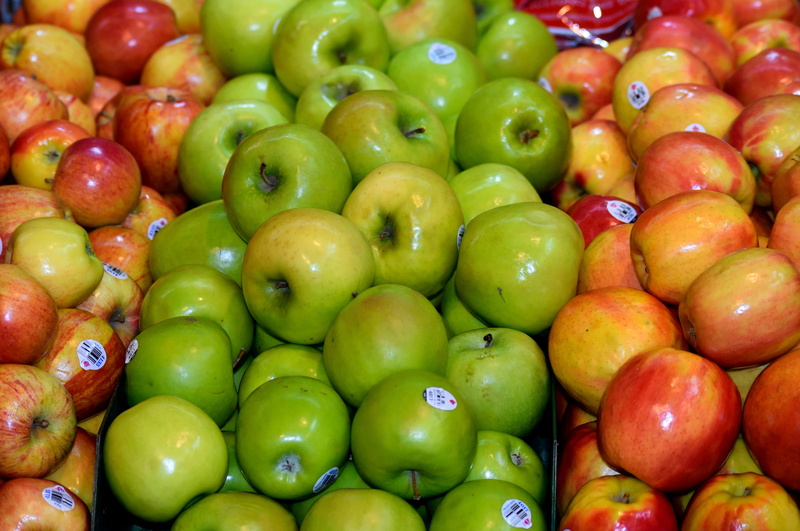 sale, full frame, harvest, vegan, consumerism, backdrop, buy, healthy eating, ripe, supermarket, natural, color, store, fresh, nutrition, red, colorful