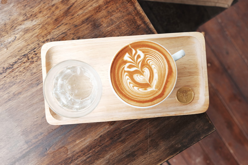 panel, glass, crockery, baristum, rectangular, refreshment, latte art, cafe, ceramic, presentation, no people, wood - material, freshness, table, latte