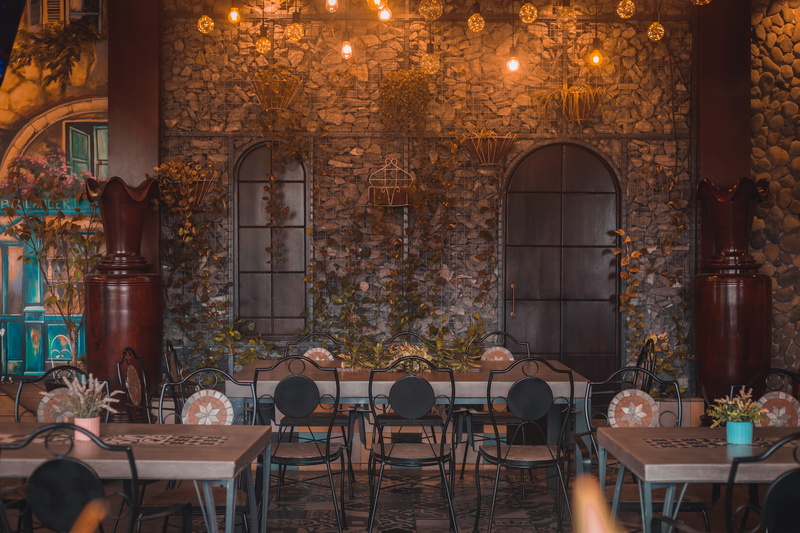 room, home, furniture, illuminated, glass, chair, absence, tables, dining, architecture, setting, inside, cafe, 5K, food and drink, group of people, sets