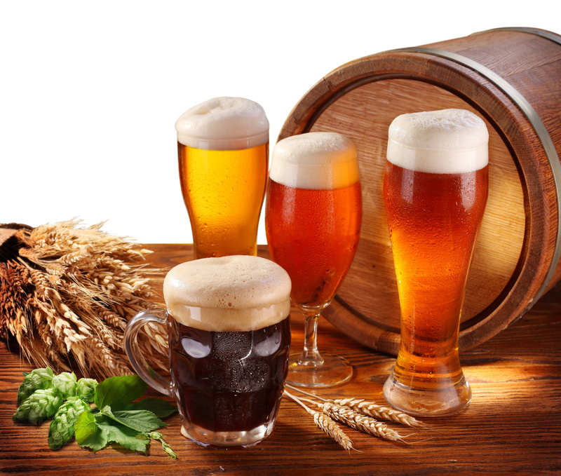 foam, barrel, table, glasses, glass, white background, ears, hops, mug, 5K, beer
