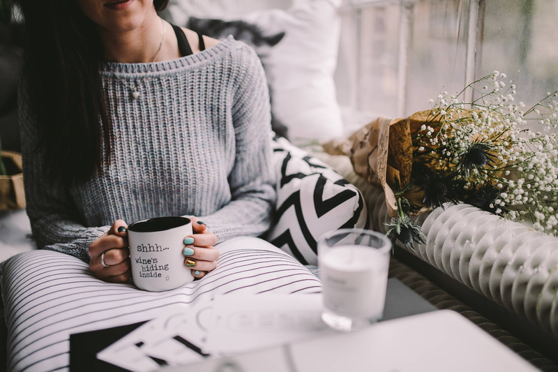 cup, mug, caucasian Ethnicity, resting, holding, color Image, drinking, table, adults Only, one Woman Only, people, young, drink, real people, tea - Hot Drink