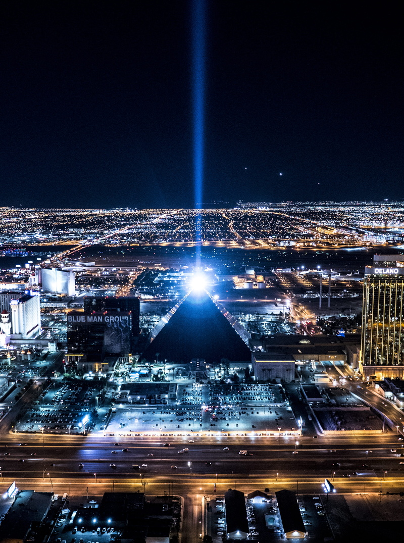 modern, skyscraper, illuminated, building, city, sin city, building exterior, architecture, creative, city life, las vegas, star trek, streets, united states