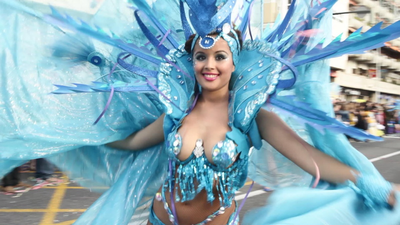 mid adult women, 1080P, beautiful woman, carnaval, leisure activity, three quarter length, one person, portrait, emotion, looking at camera, happiness