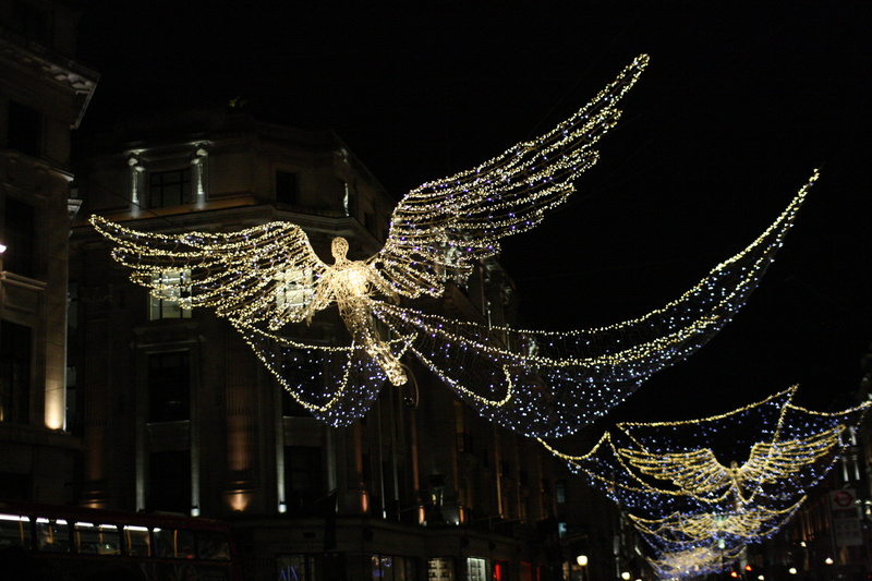 xmas lights, dorado, night, noche, christmas tree, built structure, golden, london, outdoors, luxury, lighting equipment, united kingdom, christmas decoration