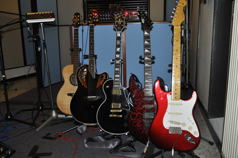 rock music, no people, musical equipment, Guitar, variation, large group of objects, choice, music, still life, Music, day, arts culture and entertainment
