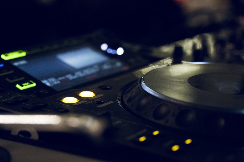 recording, camera - photographic equipment, technology, nightlife, musical instrument, equipment, photography themes, selective focus, selective, sound mixer