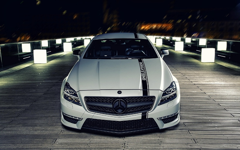 white, sports Car, hatchback, road, built structure, business, car, night, urban Scene, headlight, architecture, 1080P, outdoors, luxury, city, sport