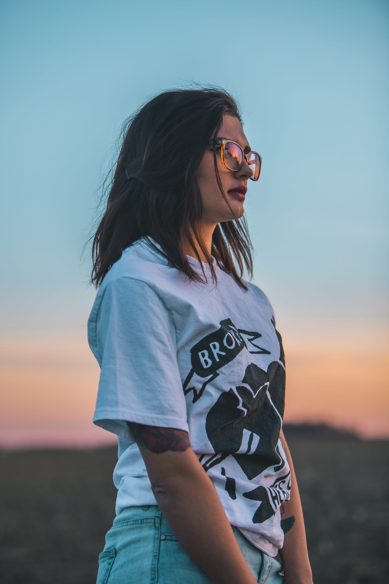 brown, young Adult, lady, glasses, cheerful, beauty, sunglasses, sunset, tshirt, sky, field, style, nature, summer, standing, happiness, sunlight, smiling
