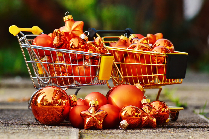 red, christbaumkugeln, metal, supermarket, abundance, baubles, vegetarian food, wellbeing, store, business, selective, full, orange color, vegetable, purchasing