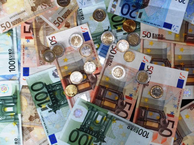 coin, indoors, variation, currency, no people, abundance, important, savings, earn money, number, theft, large group of objects, close-up, choice, paper currency