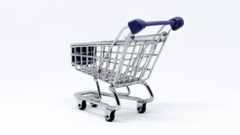 3d, retail, silver colored, 4K, clean, small, tram, side view, studio shot, chrome, full length, cart, silver, e-commerce, groceries, indoors, metal, supermarket
